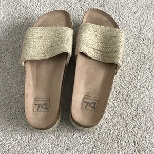 Dirty Laundry Beige Woven Slide Sandals
